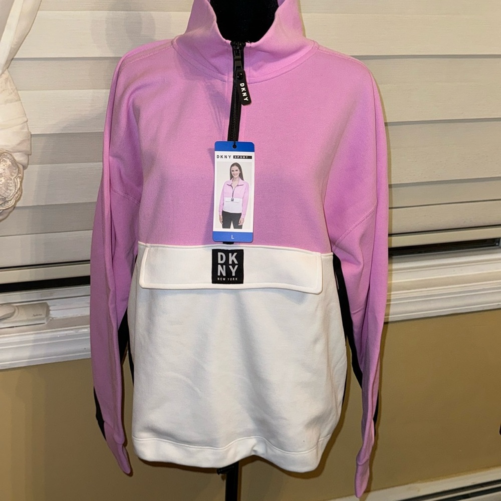 BRAND NEW DKNY CREW NECK SPORTS SWEATER SIZE LARGE WOMENS